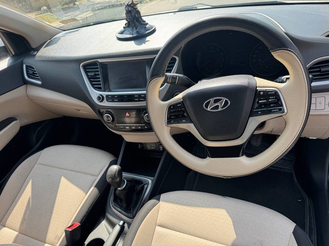 Second-hand 2019 Hyundai Verna VTVT 1.6 SX for sale in New Delhi-12