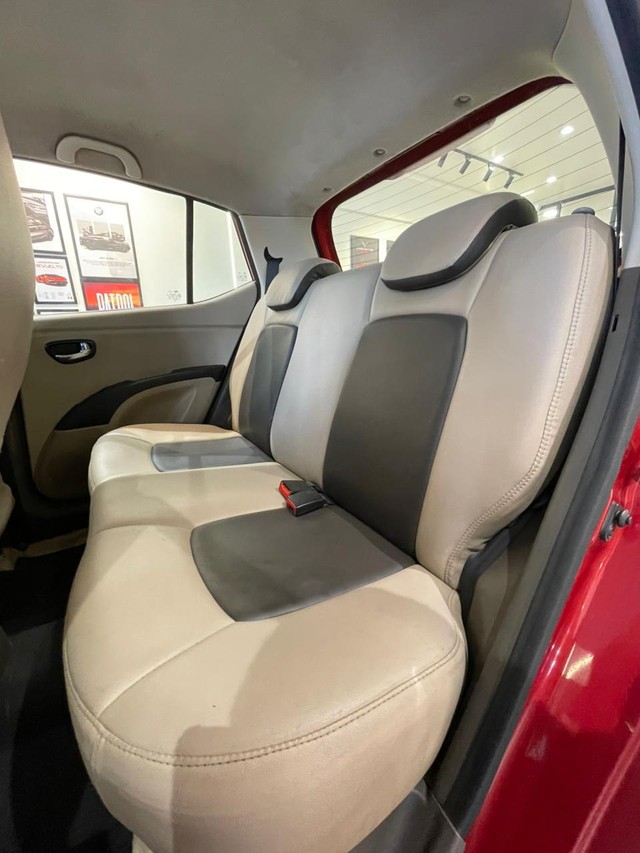 Second-hand 2013 Hyundai i10 Sportz for sale in Hyderabad-8