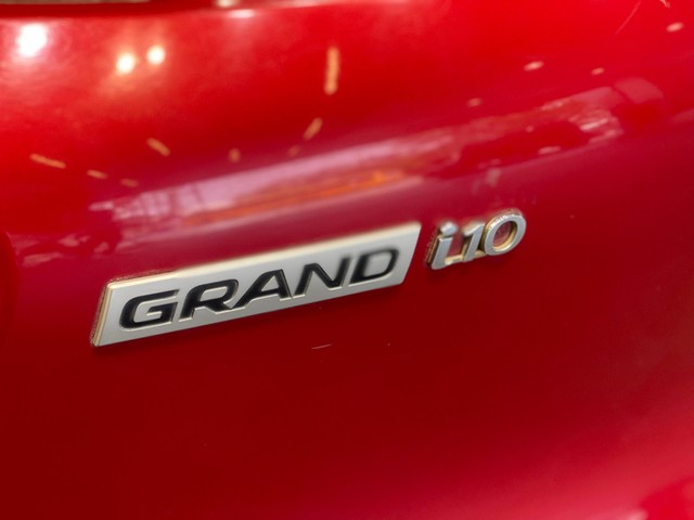 Second-hand 2017 Hyundai Grand i10 Magna AT for sale in Hyderabad-14