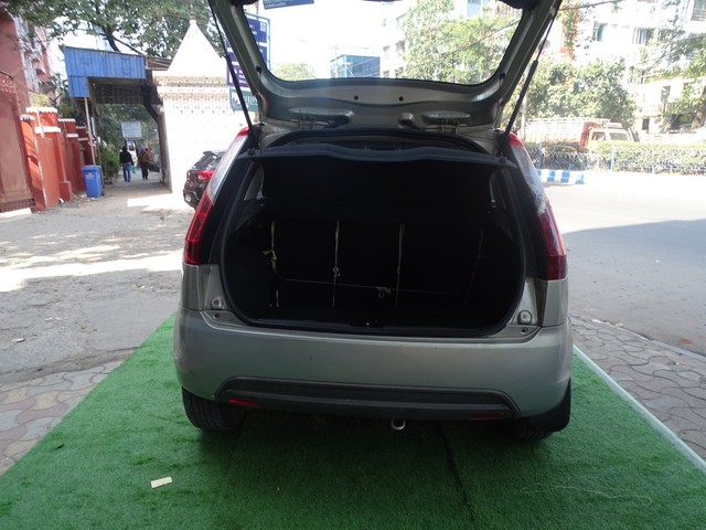 Second-hand 2012 Ford Figo Petrol EXI for sale in Kolkata-9