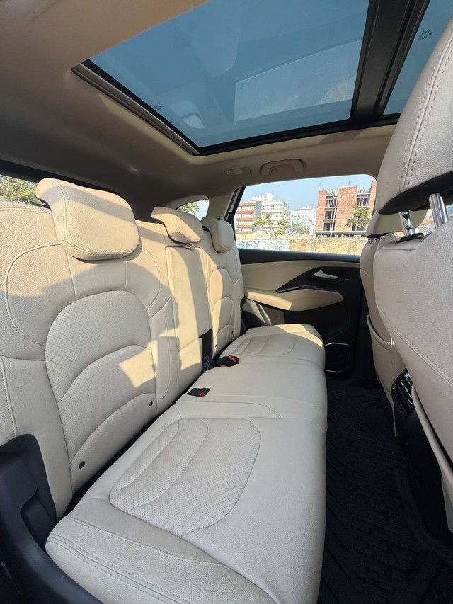 Second-hand 2024 MG Hector BlackStorm CVT 2024-2025 for sale in New Delhi-11