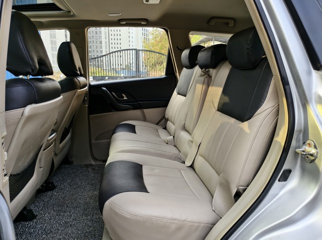 Second-hand 2015 Mahindra XUV500 R W10 FWD for sale in Mumbai-10