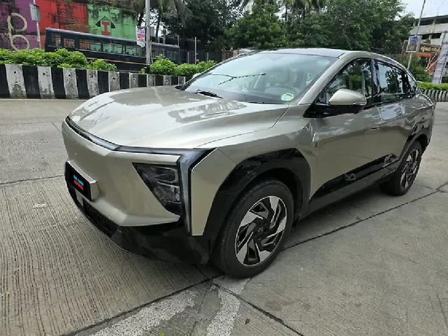 Second-hand 2025 Mahindra XEV 9e पैक थ्री 11.2किलोवाट चार्जर for sale in Mumbai