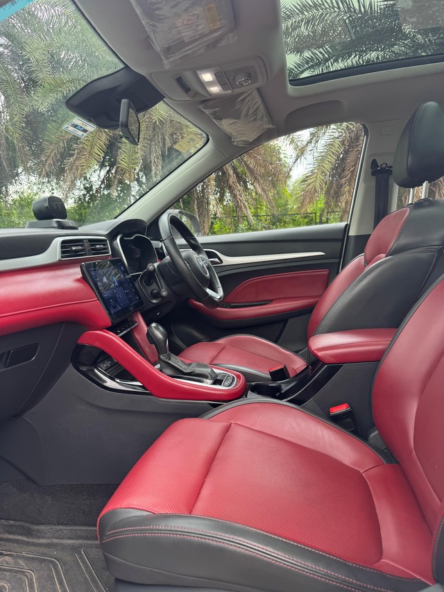Second-hand 2021 MG Astor Savvy CVT Red BSVI for sale in Navi Mumbai-5