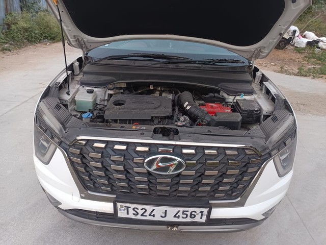 Second-hand 2024 Hyundai Alcazar Prestige 7-Seater Diesel for sale in Hyderabad-5