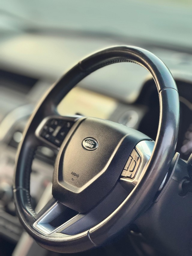 Land Rover Discovery HSE 3.0 TD6 Second-hand 2018 Land Rover Discovery HSE 3.0 TD6 for sale in Surat-7