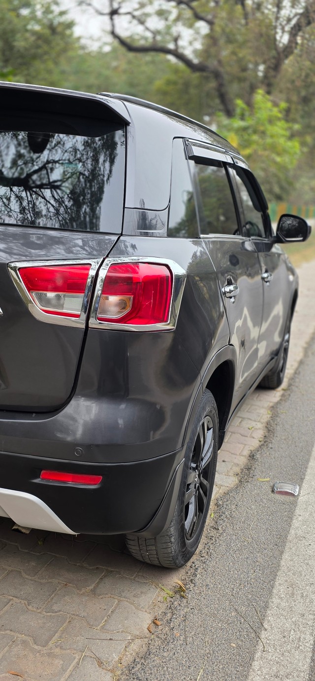 Second-hand 2018 Maruti Vitara Brezza VDi for sale in Allahabad-7