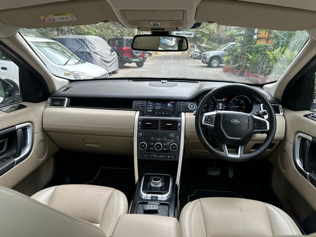 Second-hand 2015 Land Rover Discovery Sport SD4 HSE Luxury 7S for sale in New Delhi-4