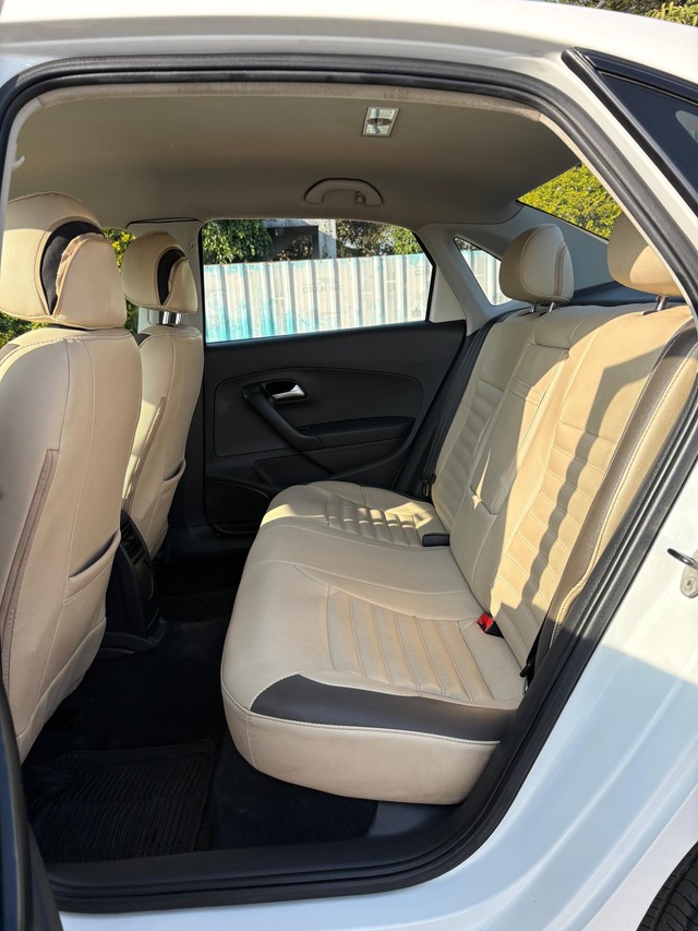 Second-hand 2015 Volkswagen Vento 1.5 TDI Comfortline for sale in Kolhapur-10