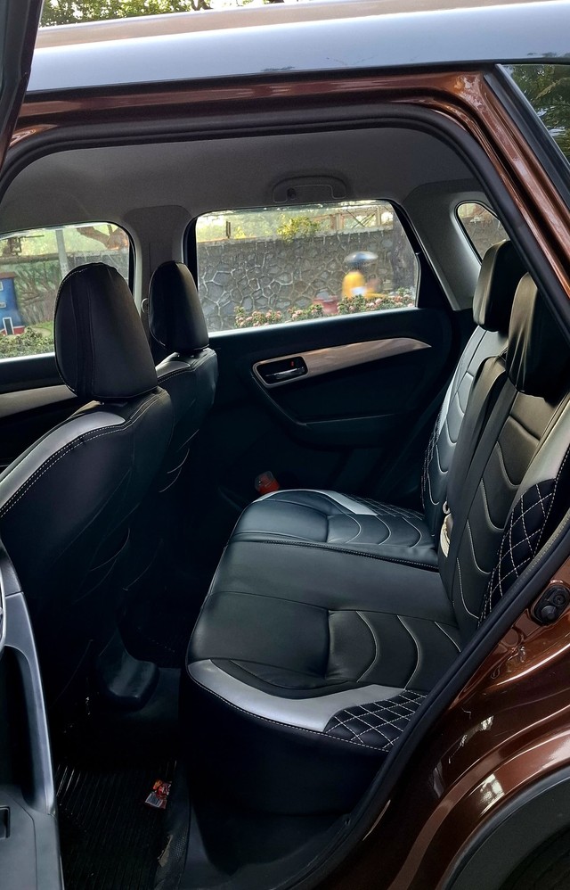 Second-hand 2022 Toyota Urban Cruiser EBELLA Premium AT for sale in Mumbai-6