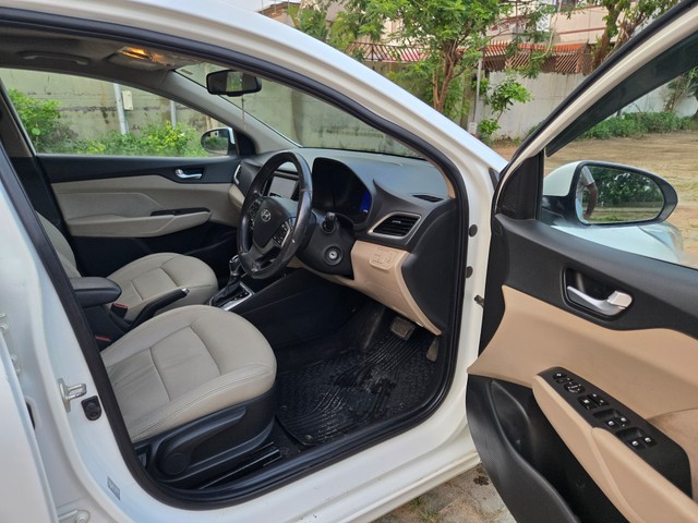 Second-hand 2018 Hyundai Verna CRDi 1.6 AT SX Plus for sale in Ahmedabad-8