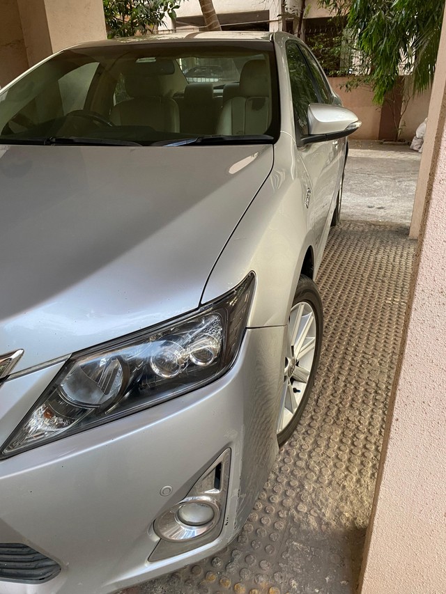 Second-hand 2015 Toyota Camry Hybrid for sale in Mumbai-1