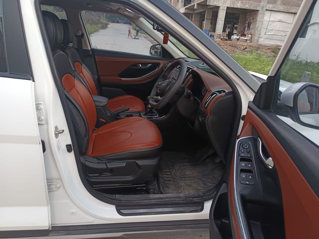 Second-hand 2024 Hyundai Alcazar Prestige 7-Seater Diesel for sale in Hyderabad-6