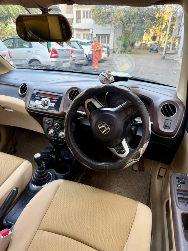 Second-hand 2013 Honda Amaze VX i-Vtech for sale in Bhopal-9