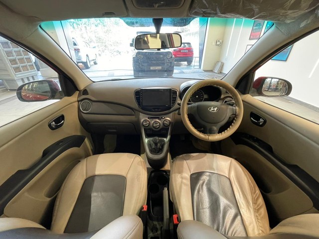 Second-hand 2013 Hyundai i10 Sportz for sale in Hyderabad-7