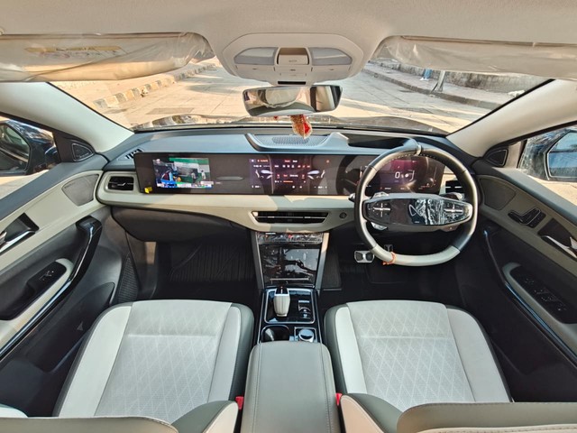 Mahindra XEV 9e Pack Three Second-hand 2025 Mahindra XEV 9e Pack Three for sale in Mumbai-4