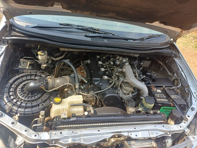 Second-hand 2013 Toyota Innova 2.5 G (Diesel) 7 Seater BS IV for sale in Pune-3