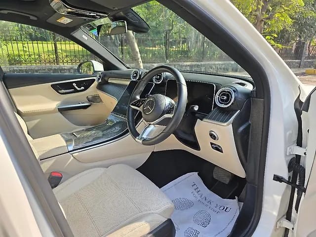 Second-hand 2023 Mercedes-Benz GLC 300 for sale in Mumbai-10