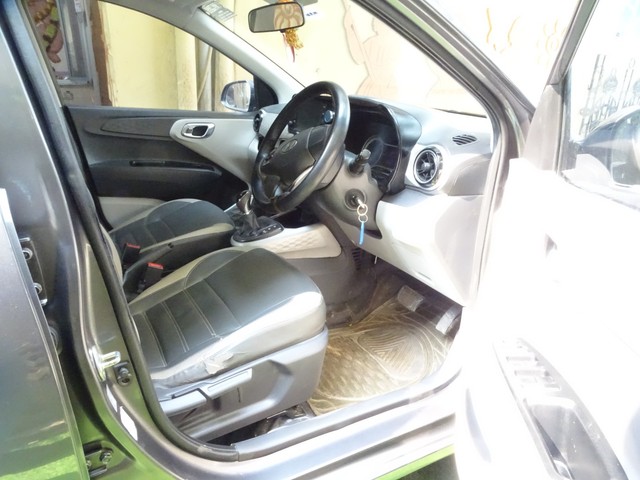 Second-hand 2019 Hyundai Grand i10 Nios AMT Sportz for sale in Kolkata-5