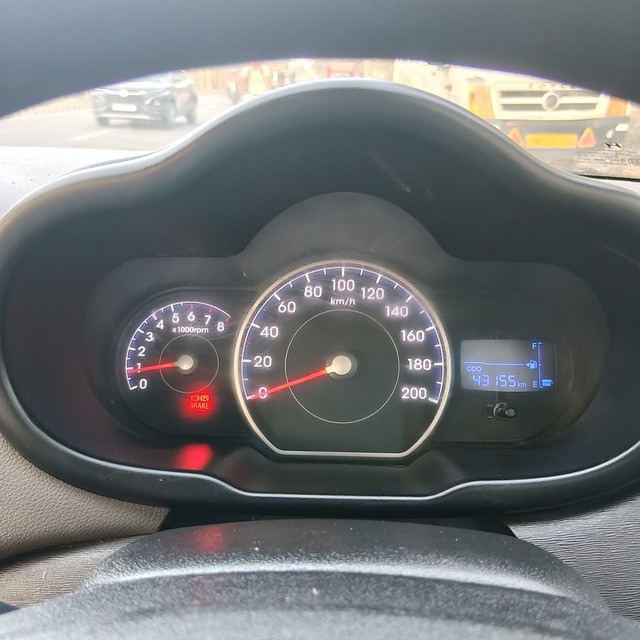 Hyundai i10 Magna 1.1L Second-hand 2016 Hyundai i10 Magna 1.1L for sale in Gurgaon-17