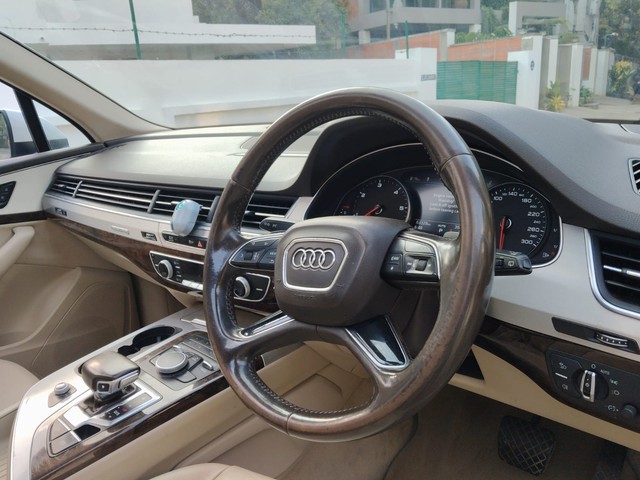 Second-hand 2017 Audi Q7 45 TDI Quattro Technology for sale in Chennai-6
