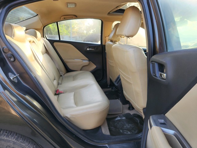 Second-hand 2015 Honda City i VTEC CVT VX for sale in New Delhi-26