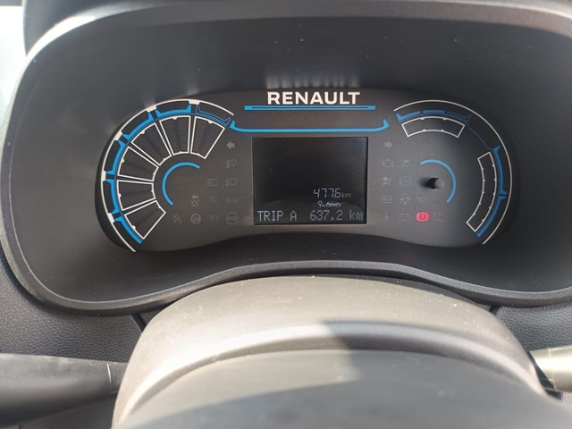 Second-hand 2023 Renault KWID 1.0 RXT for sale in Hyderabad-14