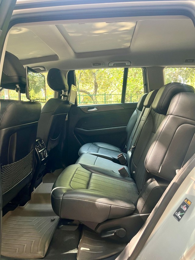 Second-hand 2018 Mercedes-Benz GLS 350d 4MATIC for sale in New Delhi-5