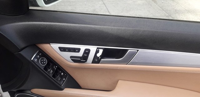 Second-hand 2012 Mercedes-Benz C-Class C 250 CDI Avantgarde for sale in Thane-5