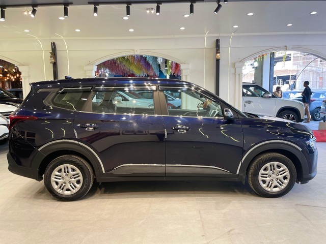 Kia Carens Gravity Second-hand 2025 Kia Carens Gravity for sale in Hyderabad-1