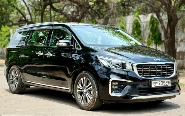 Kia Carnival Prestige 6 STR Second-hand 2020 Kia Carnival Prestige 6 STR for sale in New Delhi