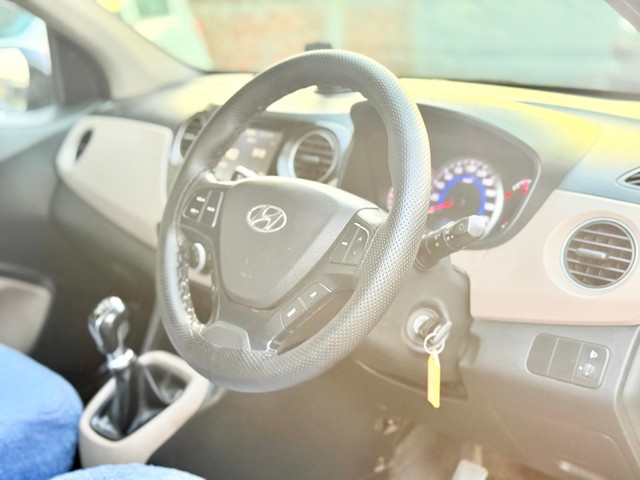 Second-hand 2018 Hyundai Grand i10 1.2 CRDi Sportz Option for sale in Surat-11