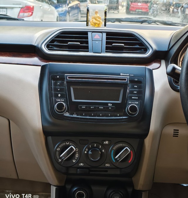 Second-hand 2017 Maruti Swift Dzire AMT VXI for sale in Mumbai-12