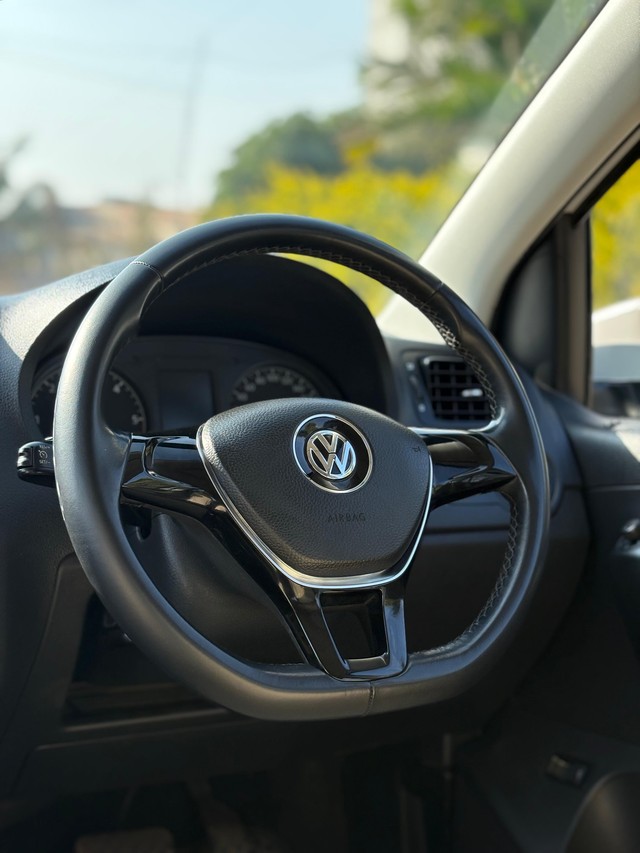 Second-hand 2015 Volkswagen Vento 1.5 TDI Comfortline for sale in Kolhapur-9