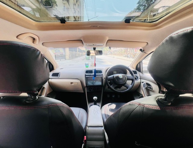 Second-hand 2013 Skoda Rapid 1.6 MPI Ambition for sale in Mumbai-10