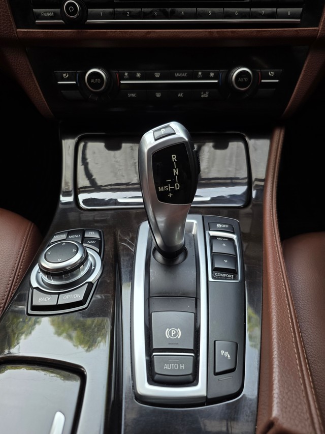 BMW 5 Series 520d Luxury Line Second-hand 2017 BMW 5 Series 520d Luxury Line for sale in Mumbai-9