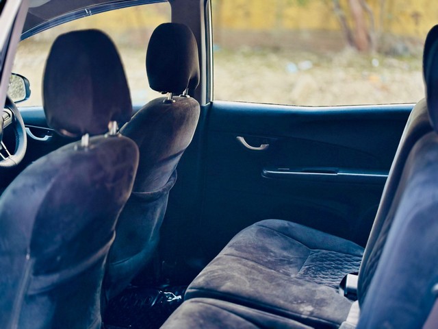 Second-hand 2016 Honda BR-V i-VTEC S MT for sale in New Delhi-6