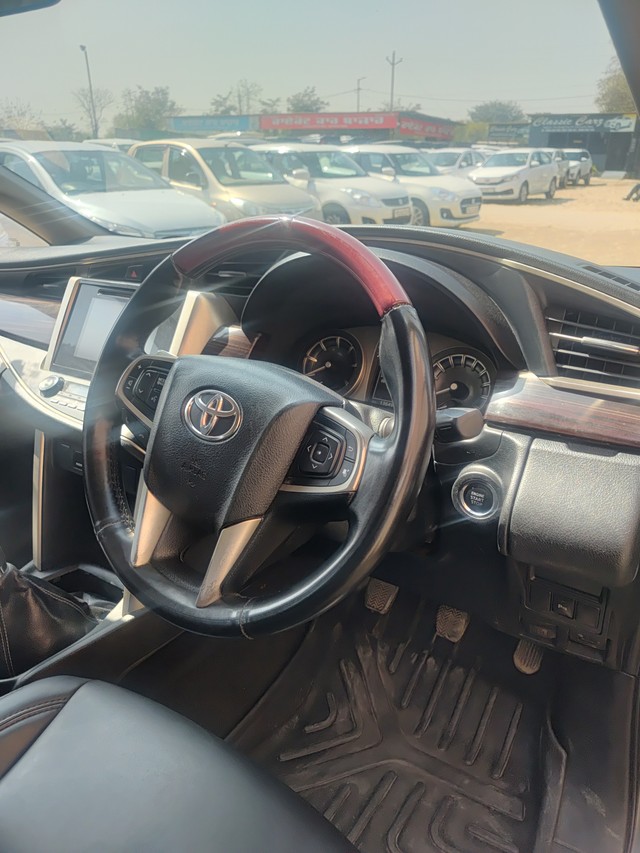 Second-hand 2016 Toyota Innova 2.5 VX (Diesel) 7 Seater BS IV for sale in Ludhiana-6