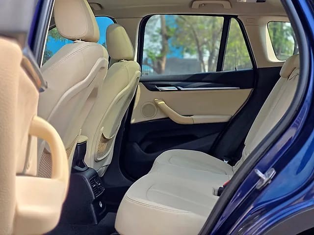 Second-hand 2018 BMW X1 sDrive 20d xLine for sale in Mumbai-10