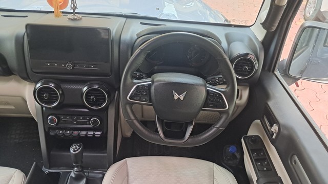 Second-hand 2025 Mahindra Thar ROXX MX5 RWD Diesel for sale in Jabalpur-9