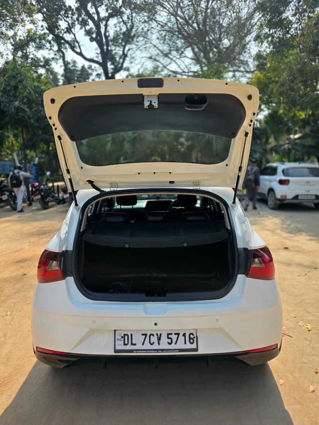 Second-hand 2023 Hyundai i20 Magna for sale in New Delhi-20