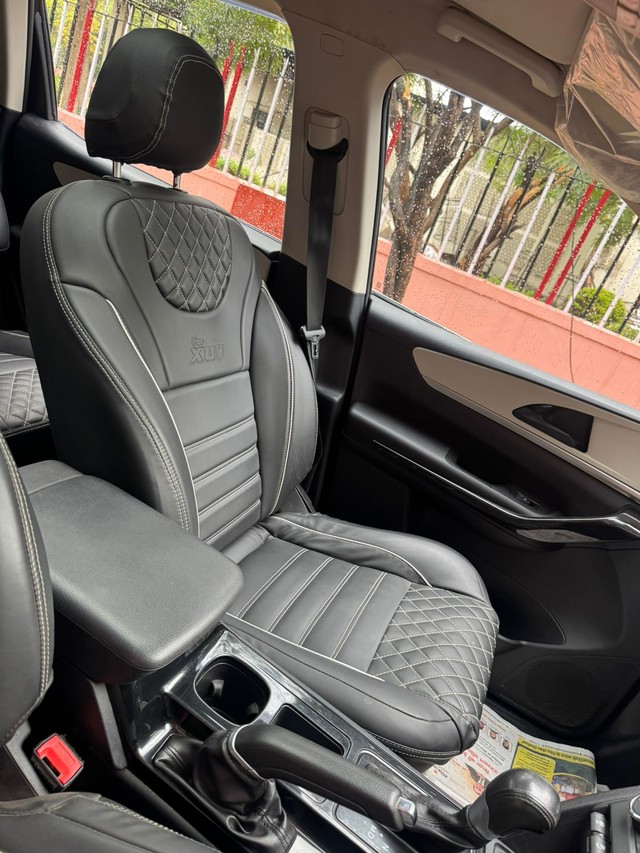 Second-hand 2023 Mahindra XUV700 AX5 7 Str Diesel AT for sale in Jaipur-8