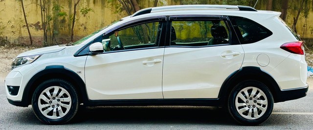 Second-hand 2016 Honda BR-V i-VTEC S MT for sale in New Delhi-3