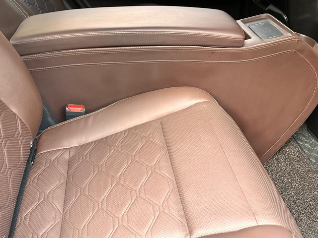 Second-hand 2025 Toyota Innova Hycross ZX(O) Hybrid for sale in New Delhi-14