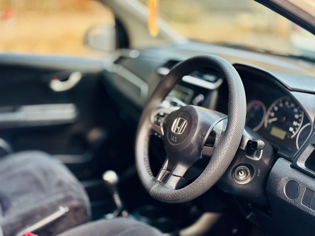 Second-hand 2016 Honda BR-V i-VTEC S MT for sale in New Delhi-5