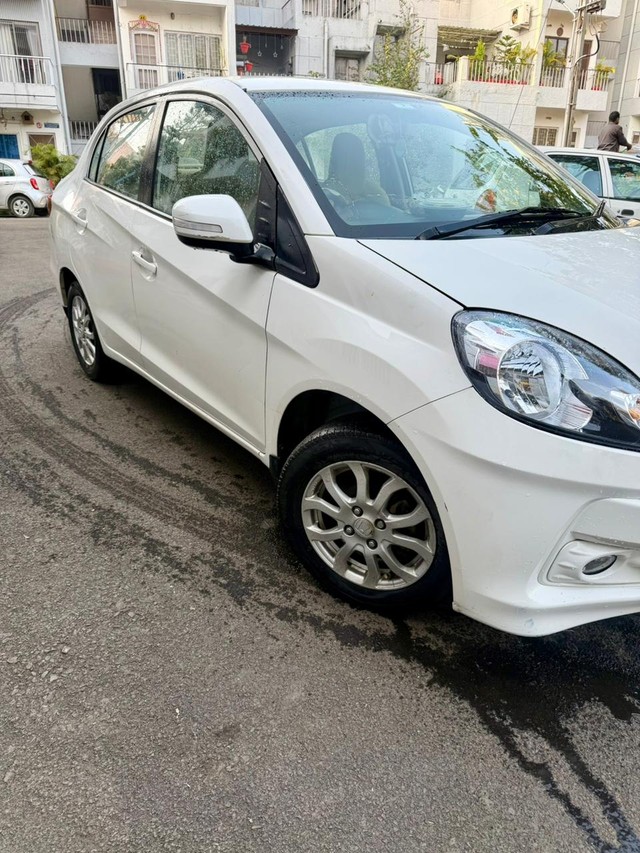 Second-hand 2013 Honda Amaze VX i-Vtech for sale in Bhopal-6