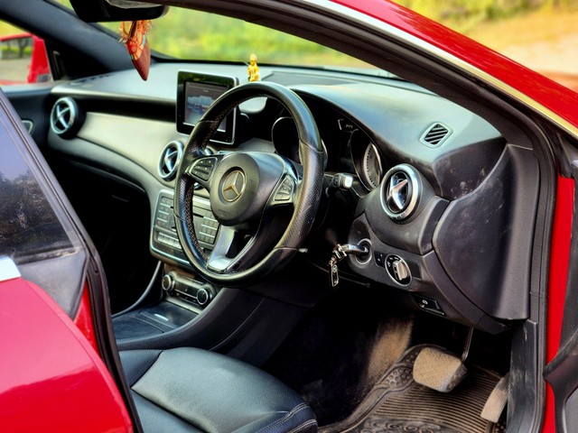 Second-hand 2016 Mercedes-Benz CLA 200 Sport Edition for sale in New Delhi-12