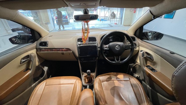 Second-hand 2016 Skoda Rapid 1.6 MPI Style BSIV for sale in Hyderabad-8