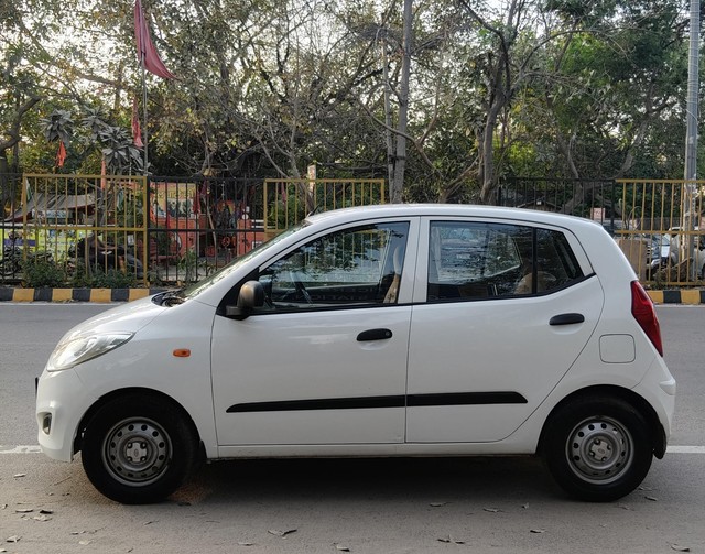 Hyundai i10 Magna 1.1L Second-hand 2016 Hyundai i10 Magna 1.1L for sale in Gurgaon-3