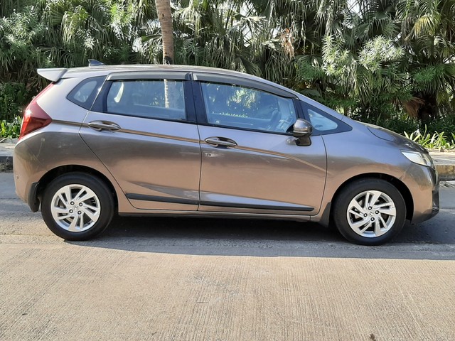 Second-hand 2015 Honda Jazz 1.2 VX i VTEC for sale in Mumbai-1